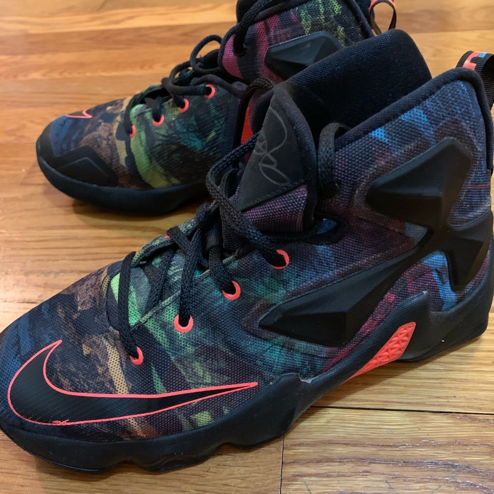 Nike LeBron 13 Alronite (youth 5)